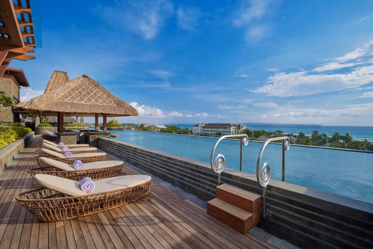 rooftop-pool