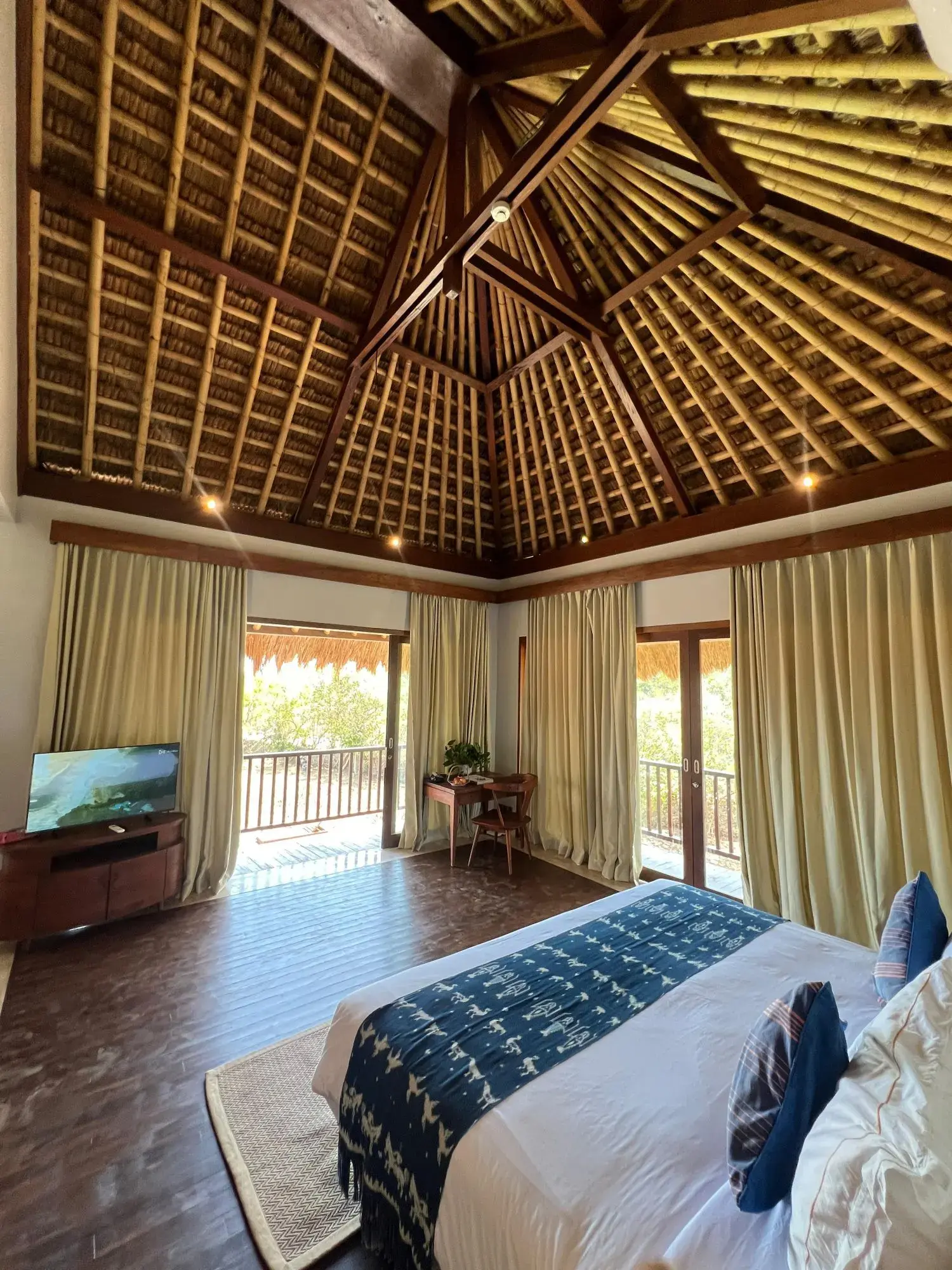 Suite Room with Pool Access