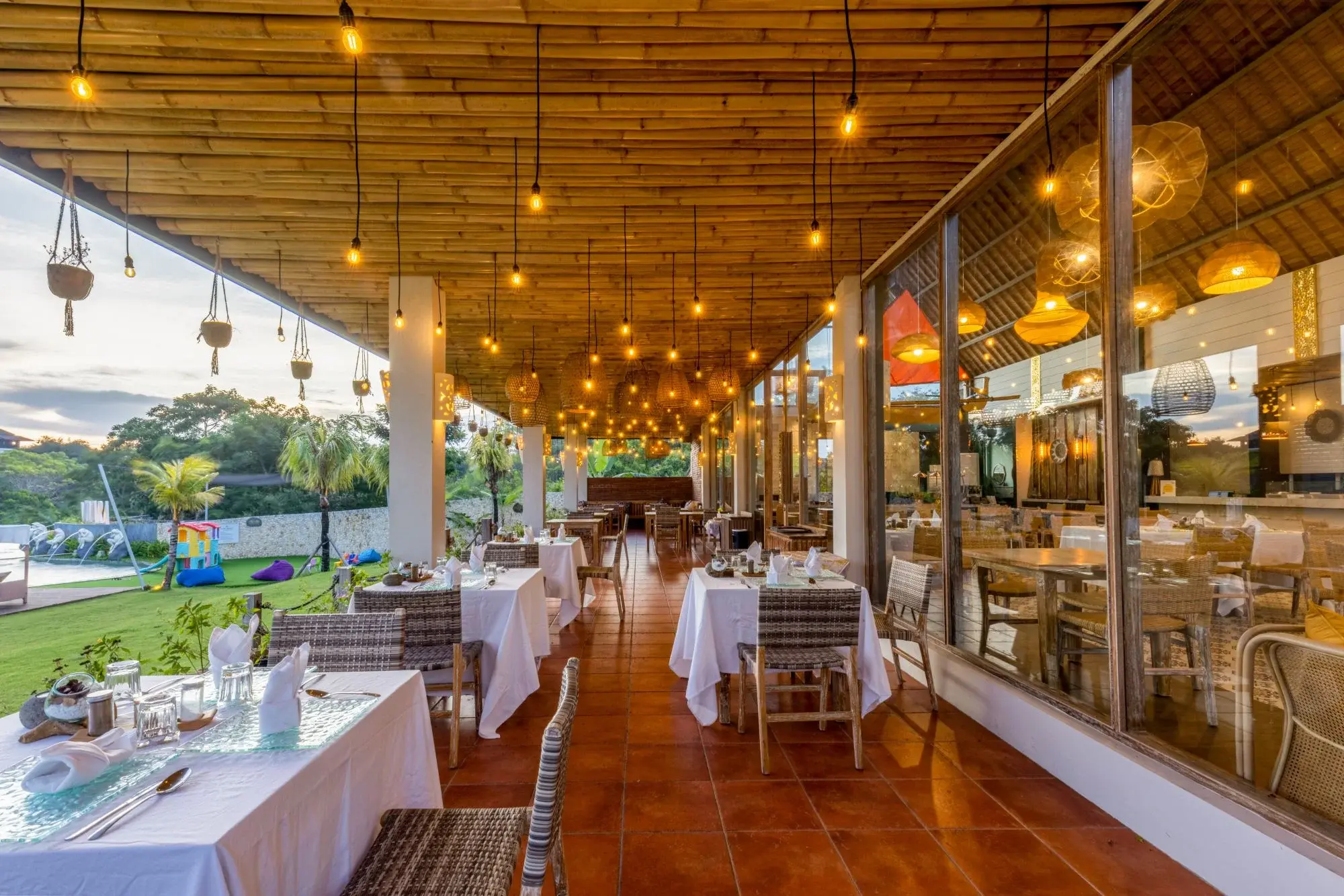 dining-area-gallery-10