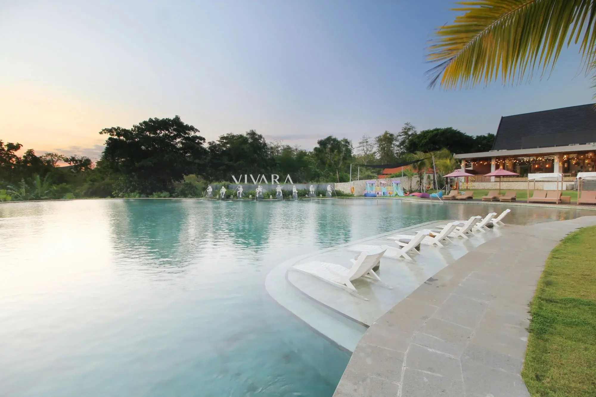 main-pool-gallery-2